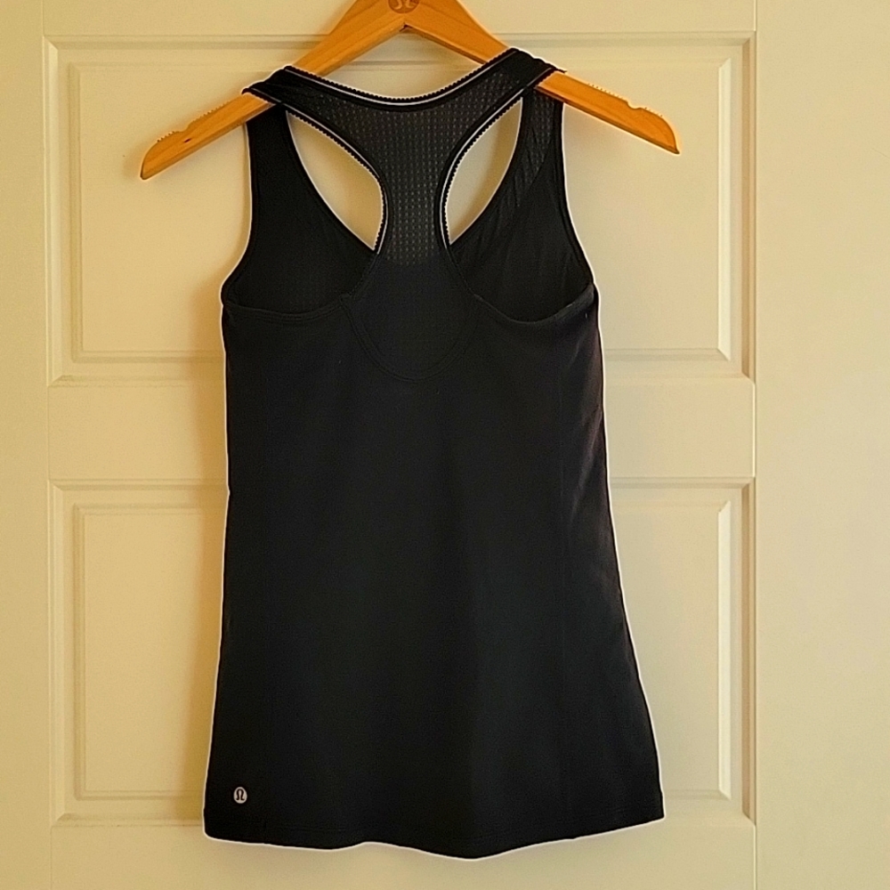 Lululemon Tank - Picture 2 of 6